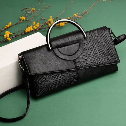 Trendy Black Handbag - Fashionable & Versatile Crossbody Bag