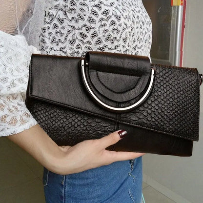 Trendy Black Handbag - Fashionable & Versatile Crossbody Bag