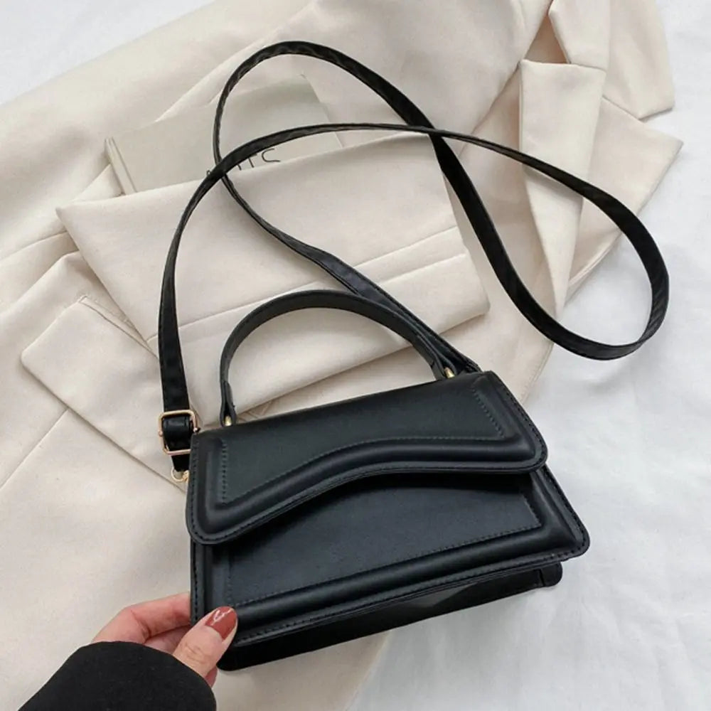 Trendy Crossbody Bag – Perfect for Casual or Formal Looks